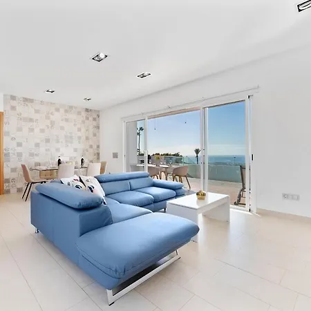 Isabela Βίλα Tías