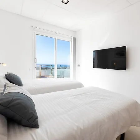 Isabela Βίλα Tías